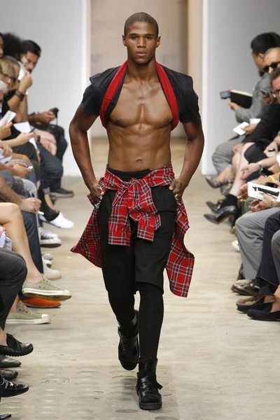 Look 24